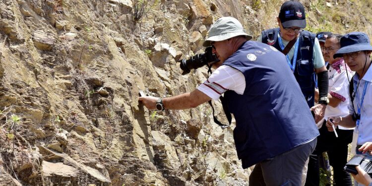 Asesor UNESCO Terkesan Melihat Peninggalan Gunung Toba img 1691