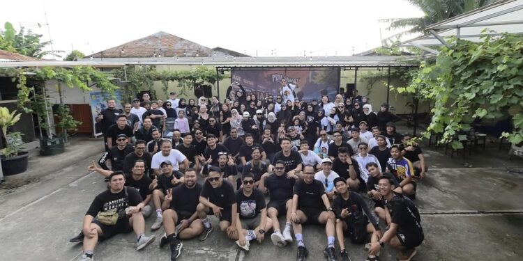 Komunitas jalan kaki Penjahat Medan 061. (Foto: Penjahat Medan 061).