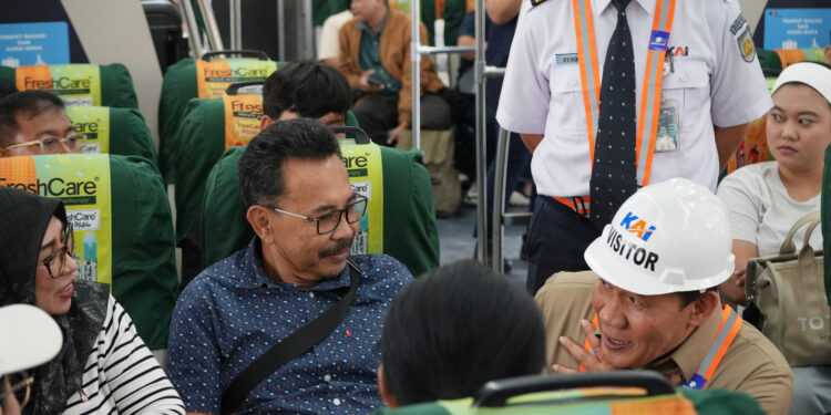 Masyarakat Ingin Kebersihan Kereta Api Dipertahankan dengan Baik whatsapp image 2025 07 21 at 14.41.47