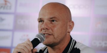 Pelatih Bali United, Johnny Jansen. (Foto: Media Official Bali United).