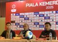 Pelatih Timnas Indonesia U-17, Nova Arianto, dalam konferensi pers sebelum pertandingan melawan Tajikistan di Piala Kemerdekaan 2025. (Foto: narata/aan).