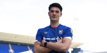 Bek Ipswich Town, Elkan Baggott.