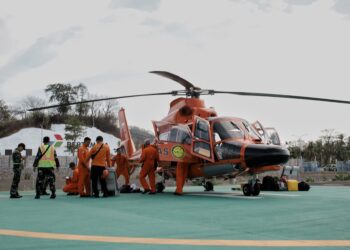 Basarnas Siapkan Dua Helikopter untuk Evakuasi Medis di MotoGP Mandalika 2025 Helikopter yang disiapkan Basarnas untuk evakuas medis di MotoGP Mandalika 2025. (Foto: MGPA)