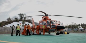 Helikopter yang disiapkan Basarnas untuk evakuas medis di MotoGP Mandalika 2025. (Foto: MGPA)
