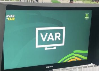 Liga 2 Pegadaian Championship 2025/2026 mencatatkan sejarah dengan menggunakan video assistant referee (VAR). (Foto: X/Erick Thohir)