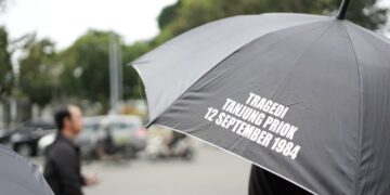 Aksi Kamisan di depan Istana Negara memperingati 41 tahun tragedi Tanjung Priok. (Foto: KontraS)