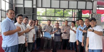 Anggota DPRD Tapanuli Tengah yang melaporkan Bupati Masinton Pasaribu ke Kejati Sumut. (Foto: Istimewa)