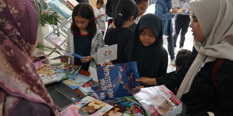 Perluas Akses Literasi Melalui 3.270 Buku Terjemahan Cerita Anak c7e7e9a1 87e1 48e4 9cf8 7546d6ca4f21