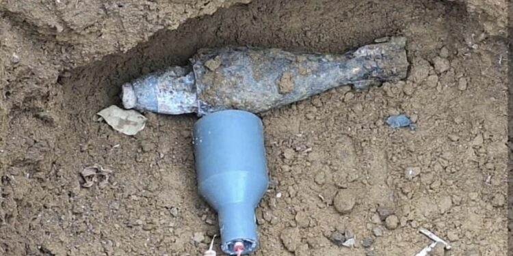 Detik-Detik Mortir Militer Temuan Warga di Tapanuli Selatan Didisposal Mortir Militer (Foto: Polda Sumut)