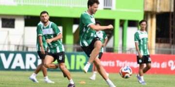 PSMS Medan menjalani official training jelang pertandingan melawan Persekat Tegal di Stadion Yos Sudarso, Tegal. (Foto: Media Official PSMS)