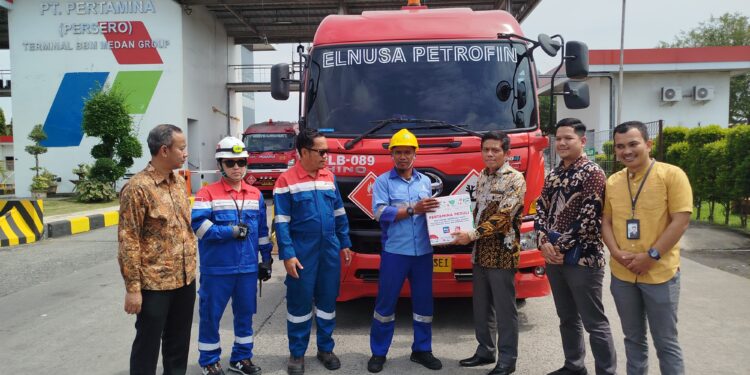 Ombudsman RI Sumut Puji Kesiapsiagaan Pertamina: Distribusi Energi Tetap Lancar di Tengah Gangguan! (Foto: Narata/Istimewa)