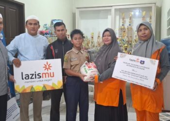 Sigap Bantu Korban Banjir Medan: PCM, PCA, dan LAZISMU Kampung Dadap Distribusikan Sembako hingga Uang Tunai (Foto: Narata/Istimewa)