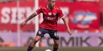 Keterangan foto: Pemenang FIFA Puskás Award 2025, Santiago Montiel. (Foto: Instagram @santiago_montiel15)