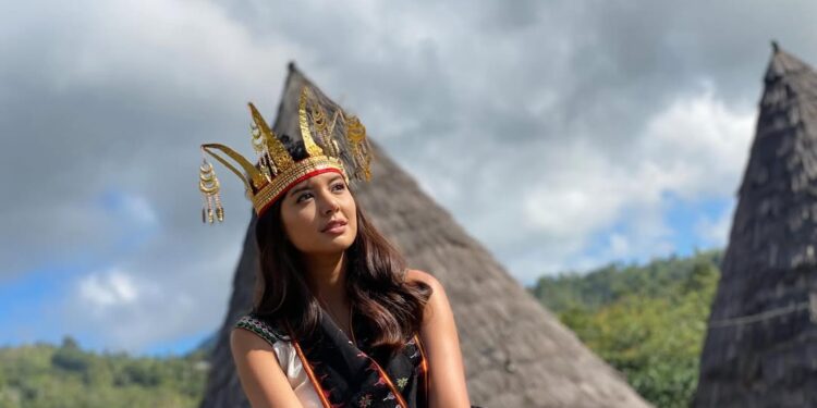 Keterangan foto: Penulis buku Broken Strings, Aurélie Moeremans. (Sumber foto: Instagram @aurelie)