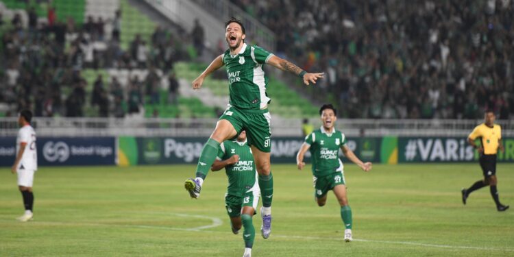 Keterangan foto: Penyerang PSMS Medan, Felipe Cadenazzi, melakukan selebrasi usai mencetak gol ke gawang Sumsel United di Stadion Utama Sumatra Utara, Sabtu 14 Februari 2026. (Sumber: Media Official PSMS)