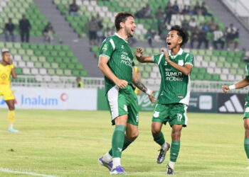 Keterangan Foto: Felipe Cadenazzi melakukan selebrasi usai mencetak gol ke gawang Sriwijaya FC di Stadion Utama Sumut. Minggu 19 April 2026. (Sumber: MO PSMS Medan)