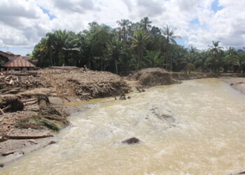 Keterangan: Sungai Garoga di Desa Garoga, Kabupaten Tapanuli Selatan, Sumatra Utara, pascabanjir bandang yang menerjang kawasan tersebut. (Foto: Ghiyatuddin/narata)