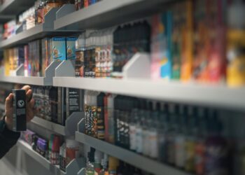 Keterangan: Ilustrasi vape. (Foto: E-Liquids UK via Unsplash)
