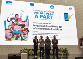 Keterangan Foto: Caption: Peluncuran panduan keluarga berbahasa Indonesia untuk dampingi anak di era digital. (Sumber: UNESCO)