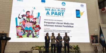 Keterangan Foto: Caption: Peluncuran panduan keluarga berbahasa Indonesia untuk dampingi anak di era digital. (Sumber: UNESCO)